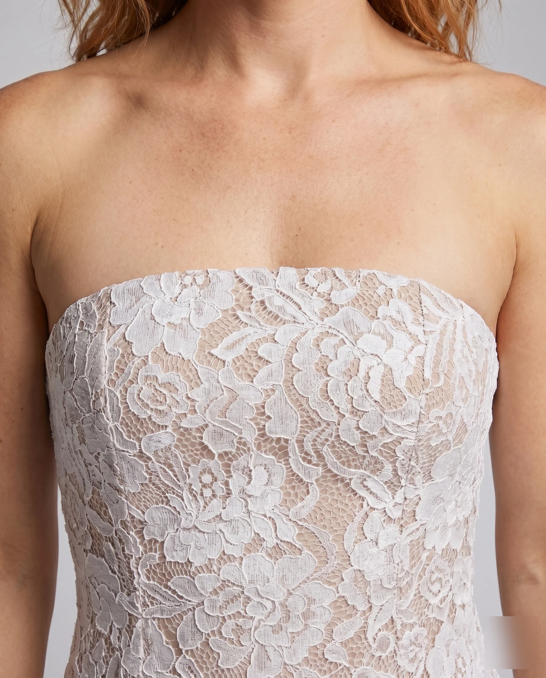 Damen Spitzenkleid mit schulterfreien Ärmeln und elegantem Rüschendesign R&B - Image 3
