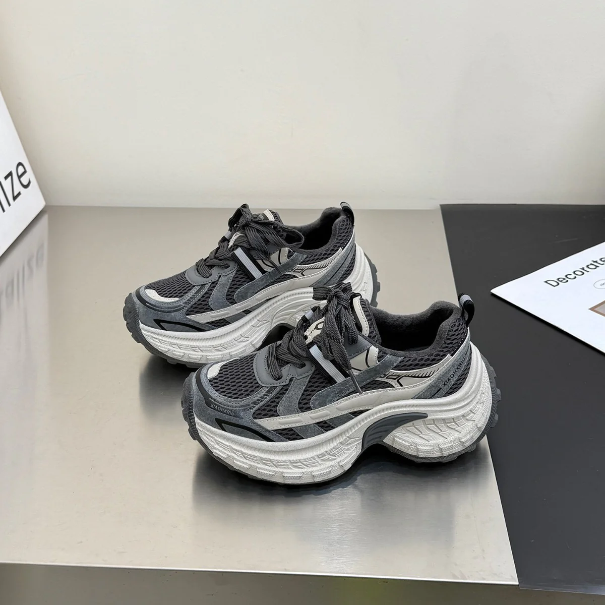 Damen sportliche Lauf-Sneaker mit atmungsaktivem Obermaterial und gepolsterter Sohle R&B - Image 2