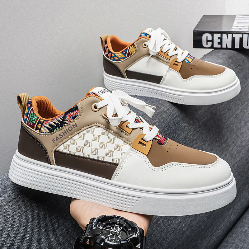 Damen Sportliche Sneaker mit detailliertem Ethno-Design und gepolsterter Sohle R&B