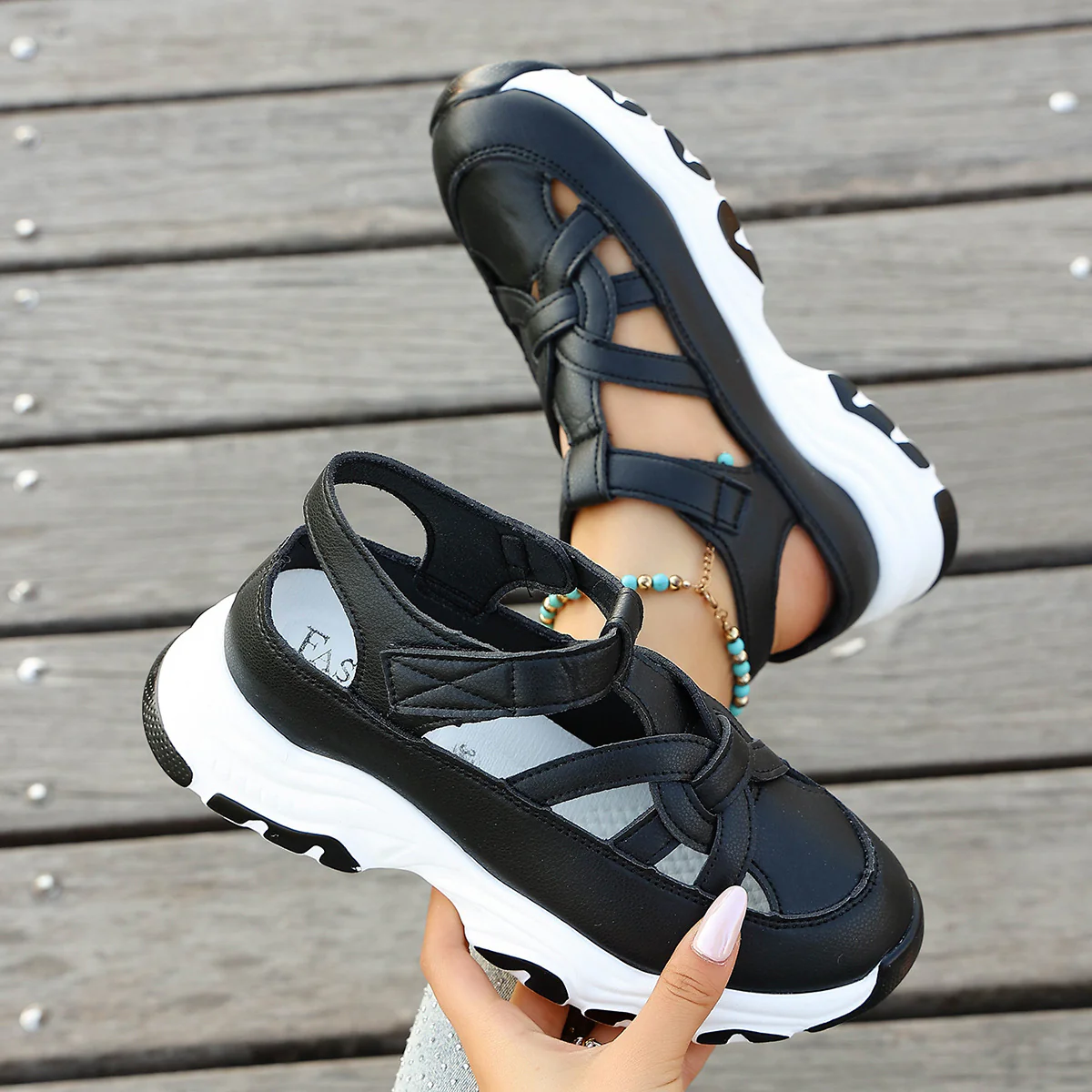 Damen Sportliche Sneaker-Sandalen mit elastischen Riemen und rutschfester Sohle Heidi-Mode - Image 3