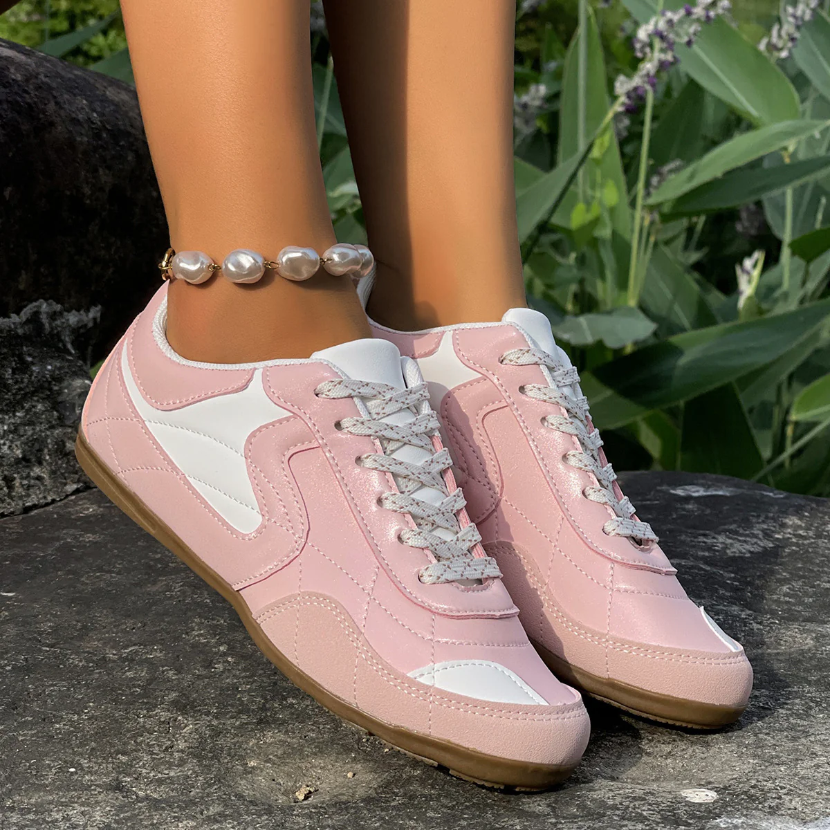 Damen Sportliche Sneakers im trendigen Retro-Design R&B - Image 3