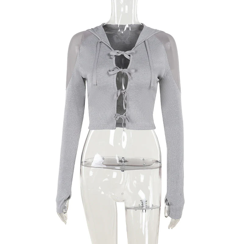 Damen sportliches cropped Oberteil mit Kapuze und raffinierten Riemchen R&B - Image 6