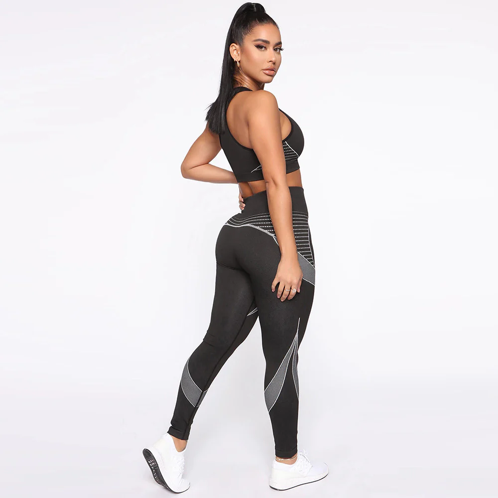 Damen sportliches Trainingsset mit Hochleistungs-BH und figurbetonten Leggings R&B - Image 3