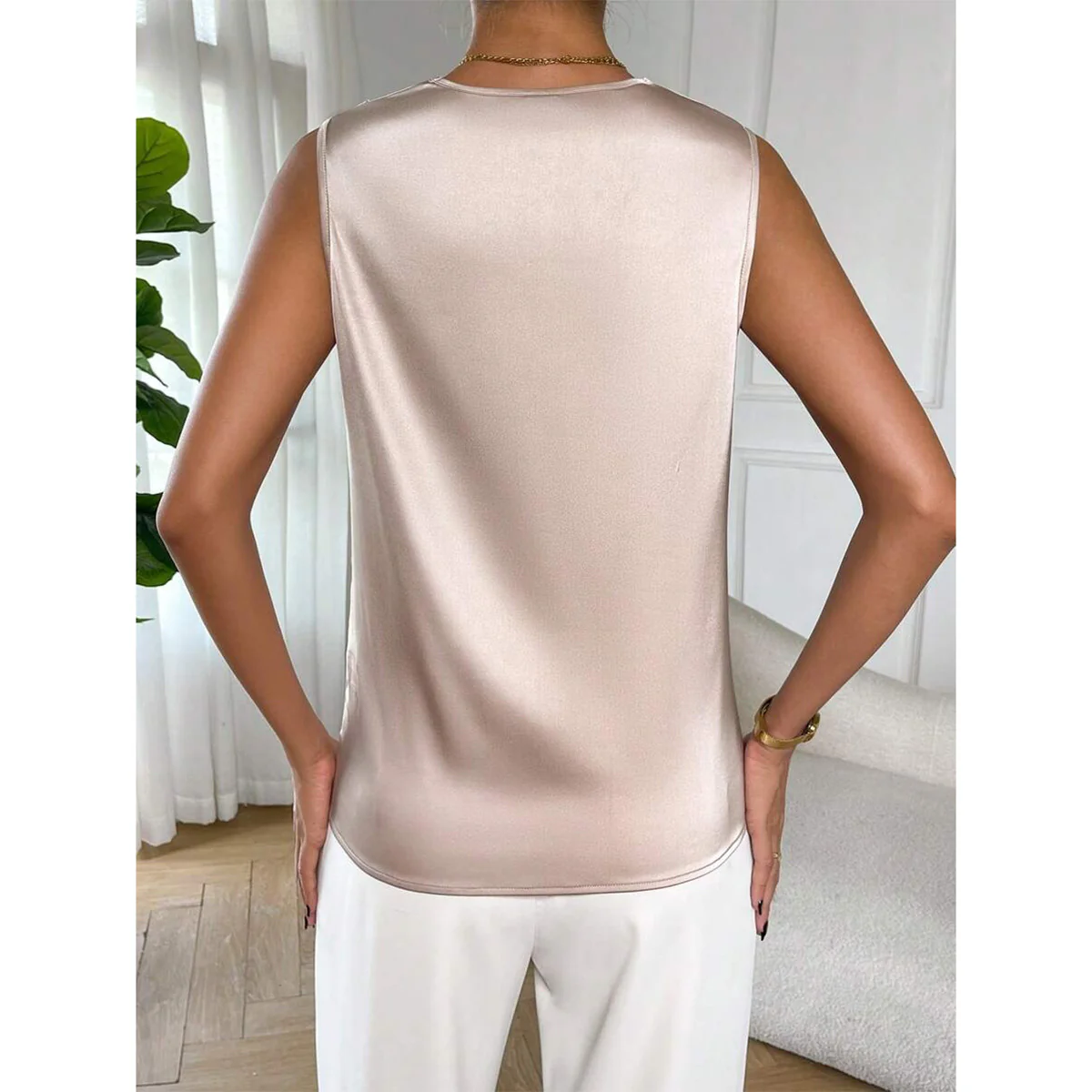 Damen Top mit tiefem Rundhalsausschnitt und eleganter Drapierung R&B - Image 3