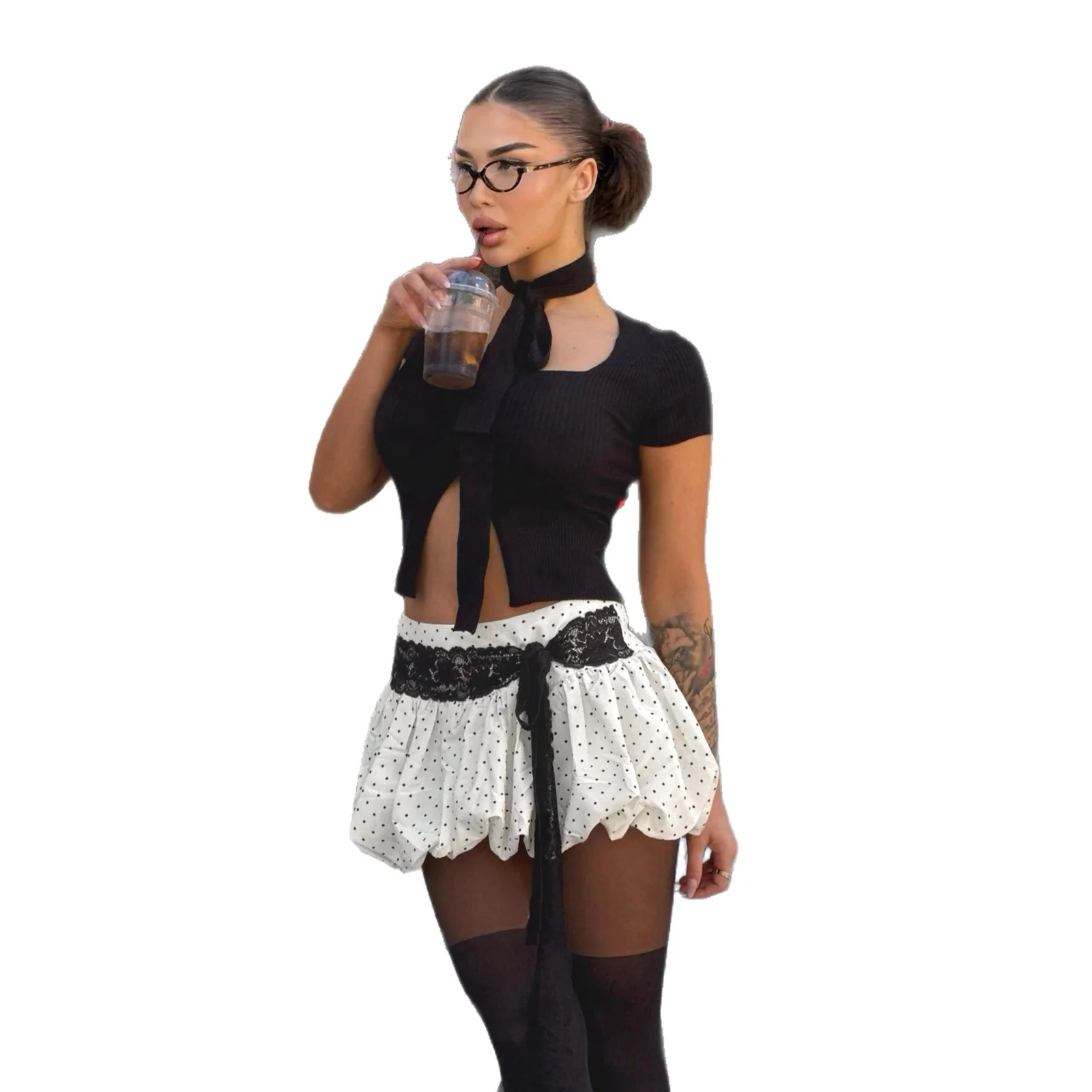 Damen verspielter Rüschenrock mit gepunktetem Design und Schleifenakzent Heidi-Mode - Image 5