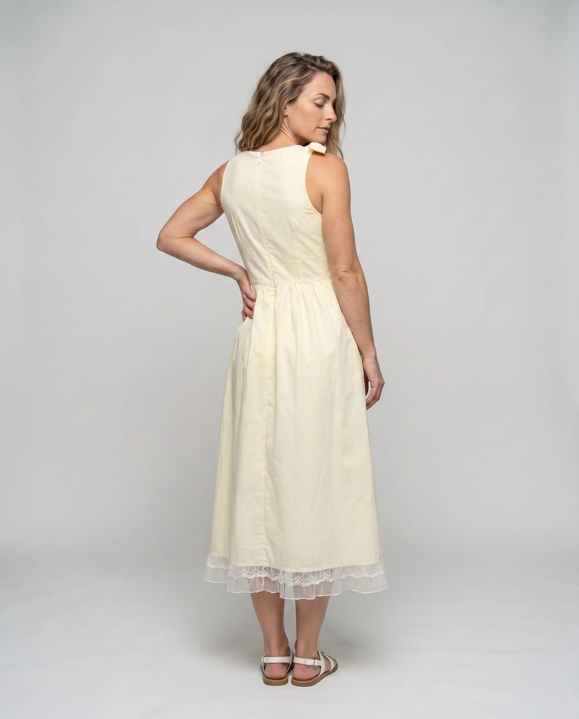 Damen Vintage Maxikleid mit Rüschenbesatz und trendigem Schleifenakzent - Image 4