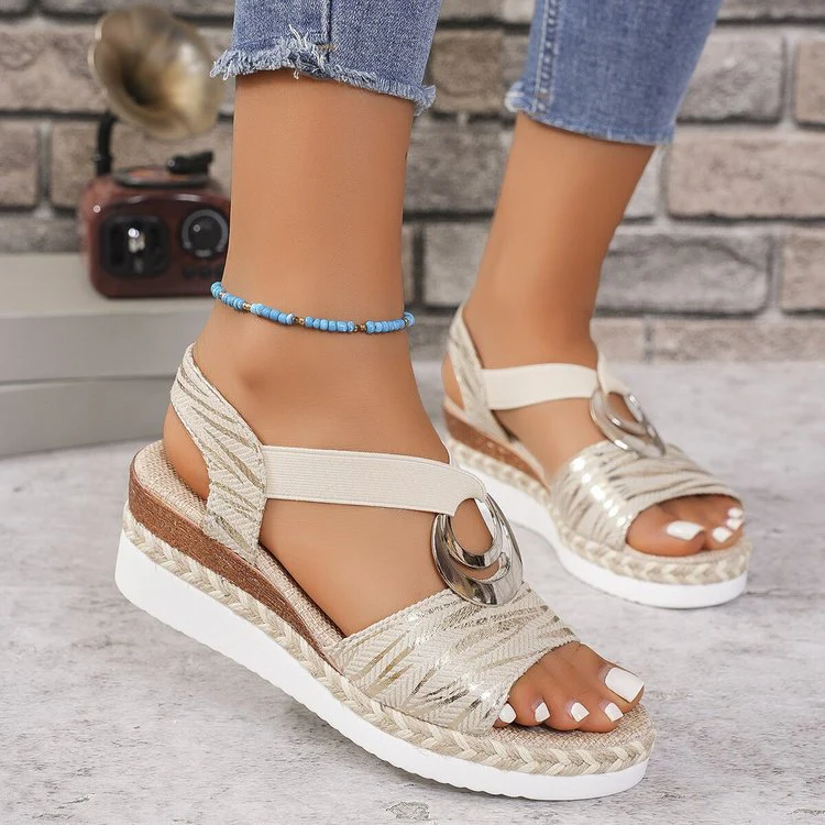Damen Wedge-Sandalen mit eleganter Schnallenapplikation und komfortablem Fußbett R&B - Image 10