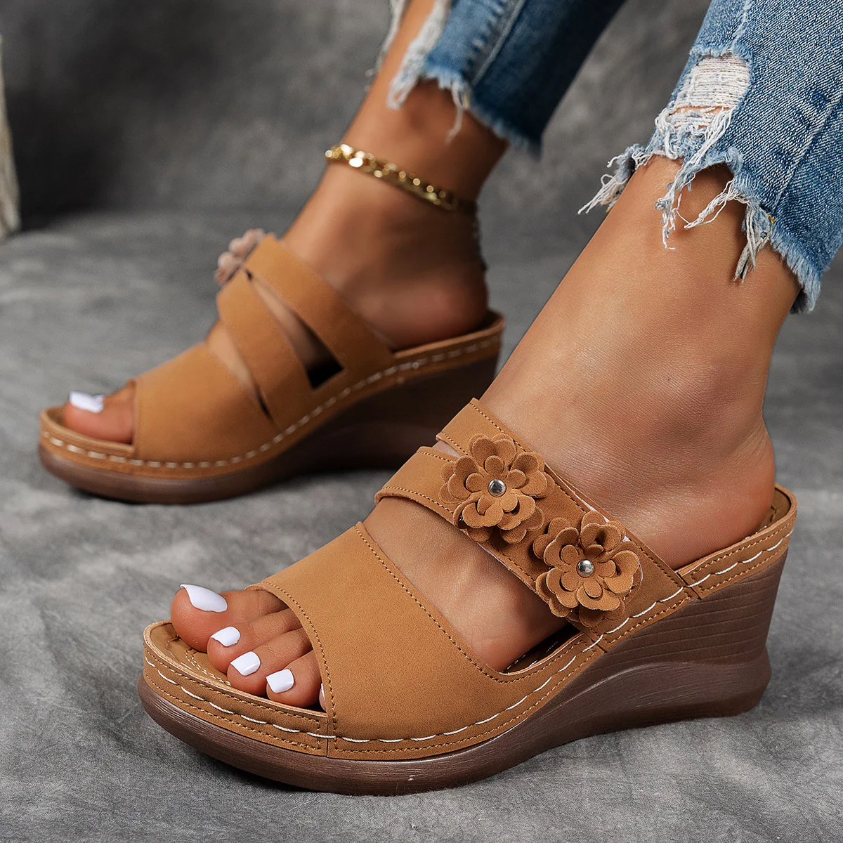 Damen Wedge-Sandalen mit floralem Dekor und ergonomischer Sohle Heidi-Mode
