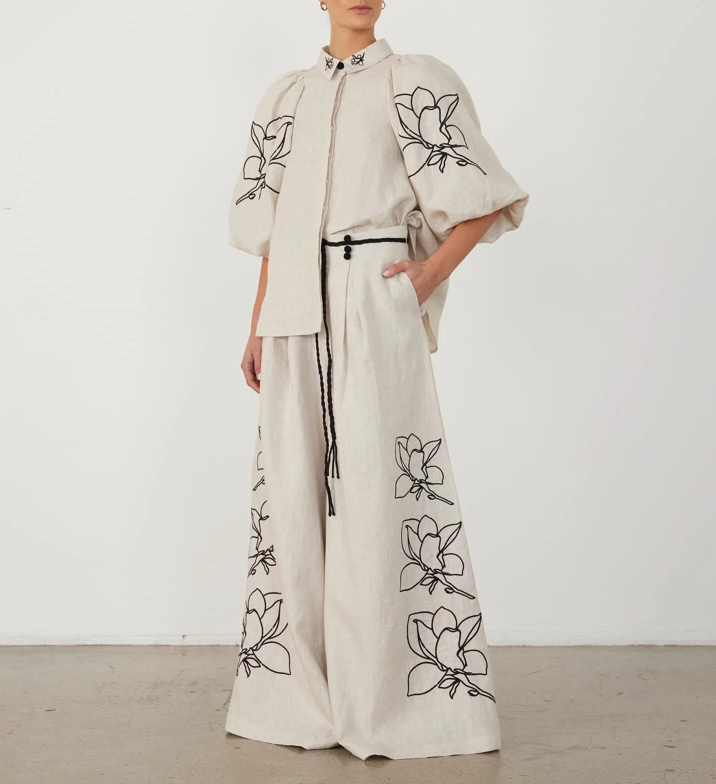 Damen Weit geschnittene Leinenhose mit floralen Stickereien R&B - Image 6