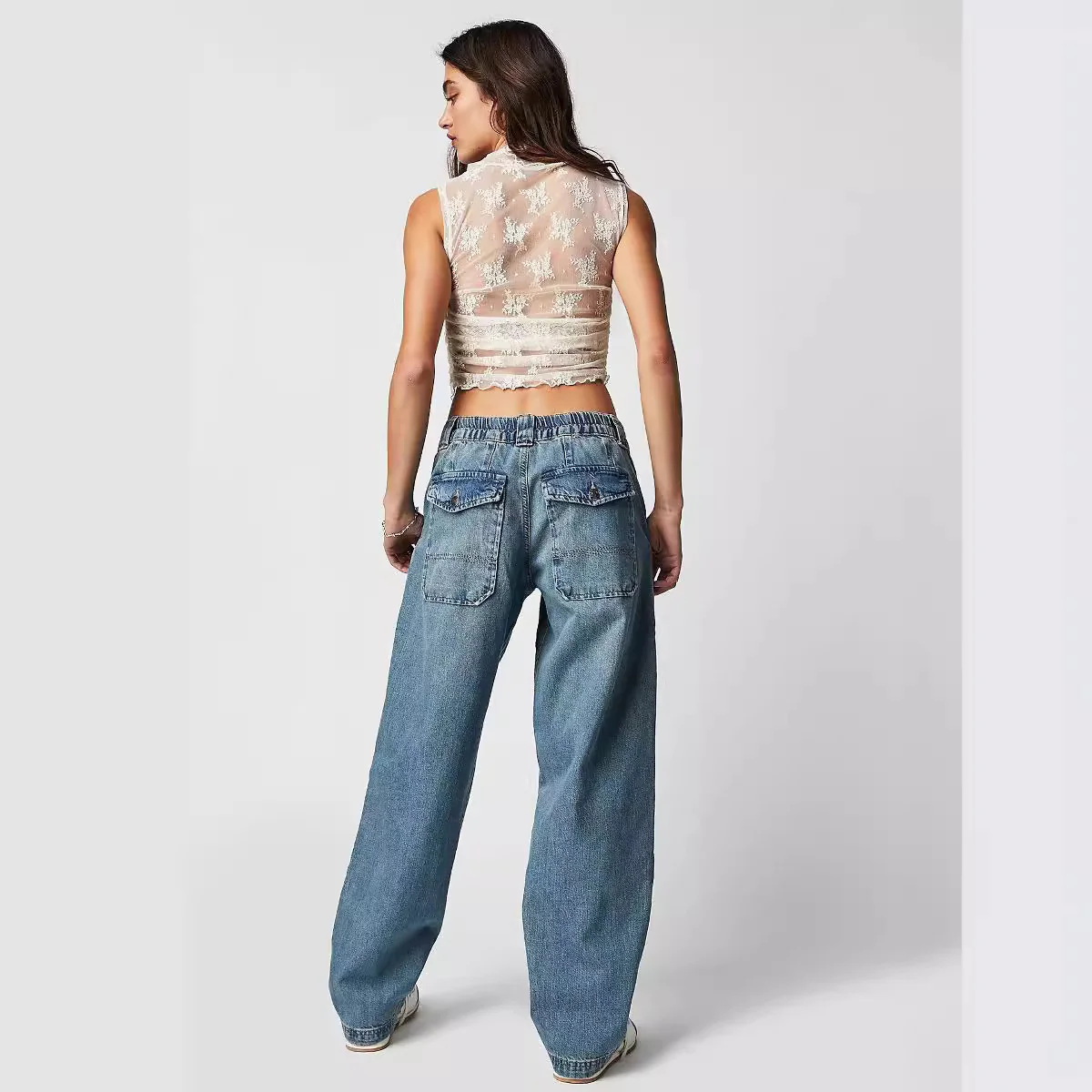 Damen weite Cargo-Jeans mit einzigartigen Taschen und lässigem Schnitt R&B - Image 3