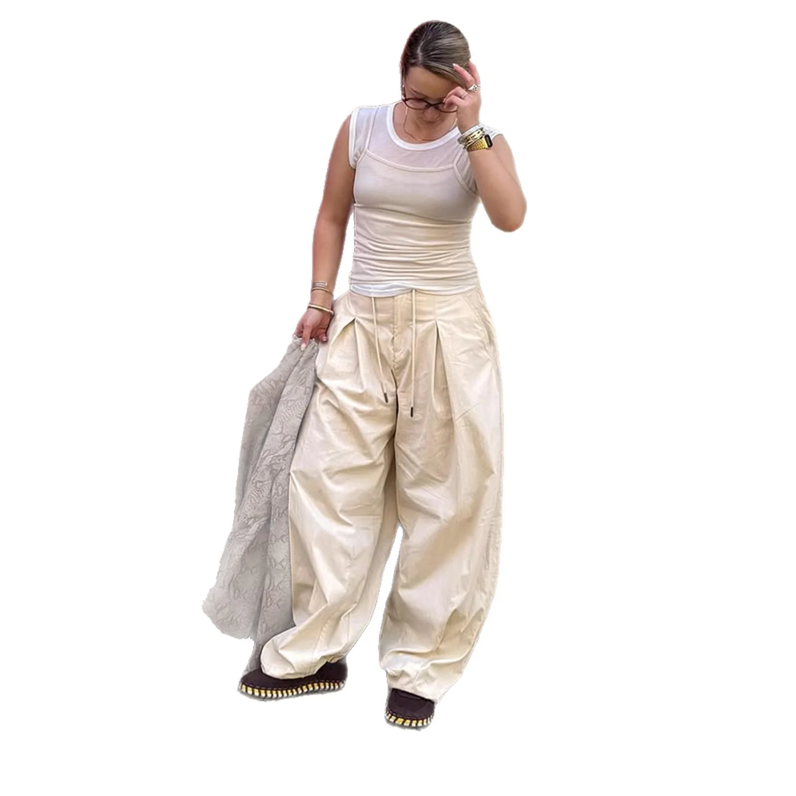 Damen Weite Chinohose mit elastischem Bund und dekorativen Falten Heidi-Mode - Image 5