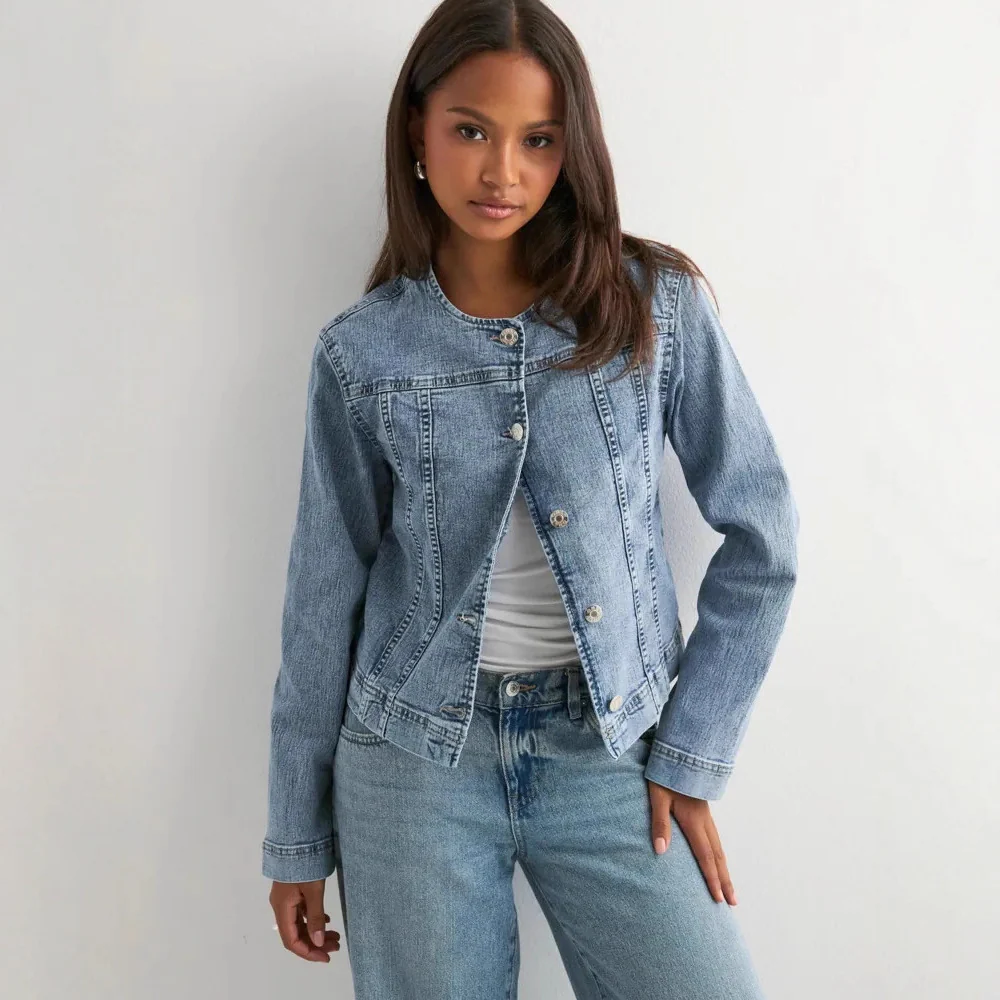 Damen zeitlose Denim-Jacke im modernen Schnitt R&B - Image 3