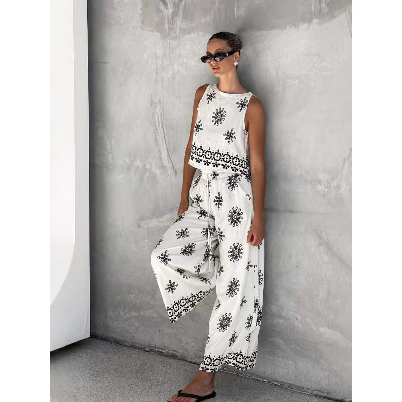 Damen zwei-teiliges Sommer Set mit feiner Stickerei und weitem Schnitt R&B - Image 2