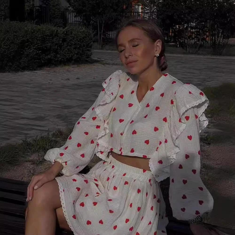 Damen Zweiteiliges Set mit herzförmigem Muster und luftiger Bluse R&B - Image 4