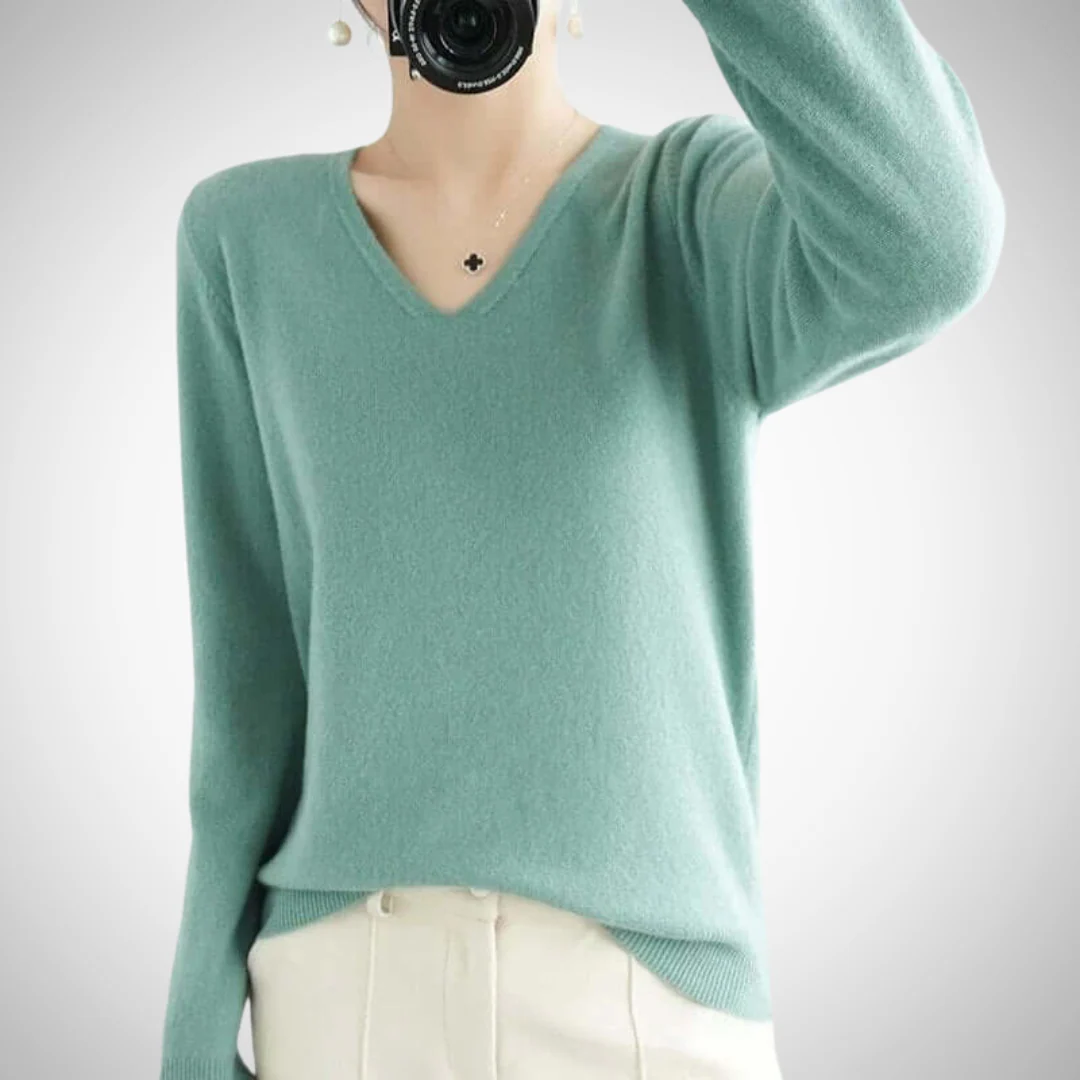R&B | Lässiger V-Ausschnitt Pullover mit Feinem Strick - Image 2