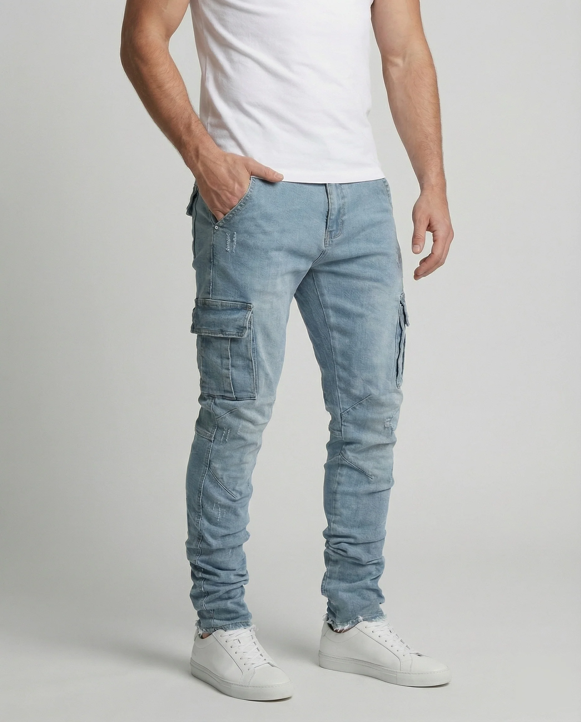 Herren nan konisch zulaufende Cargo-Jeans mit aufgesetzten Klappentaschen, verwaschener Optik und Elastananteil R&B - Image 2